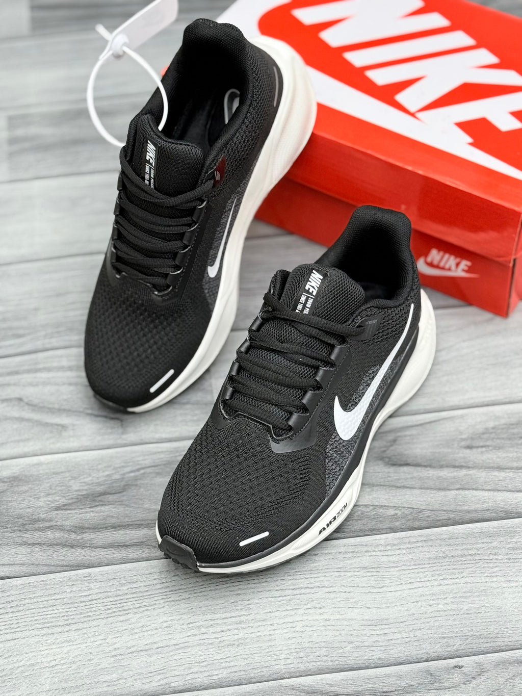 Nike Air Zoom Men's Running Shoes – Black & White