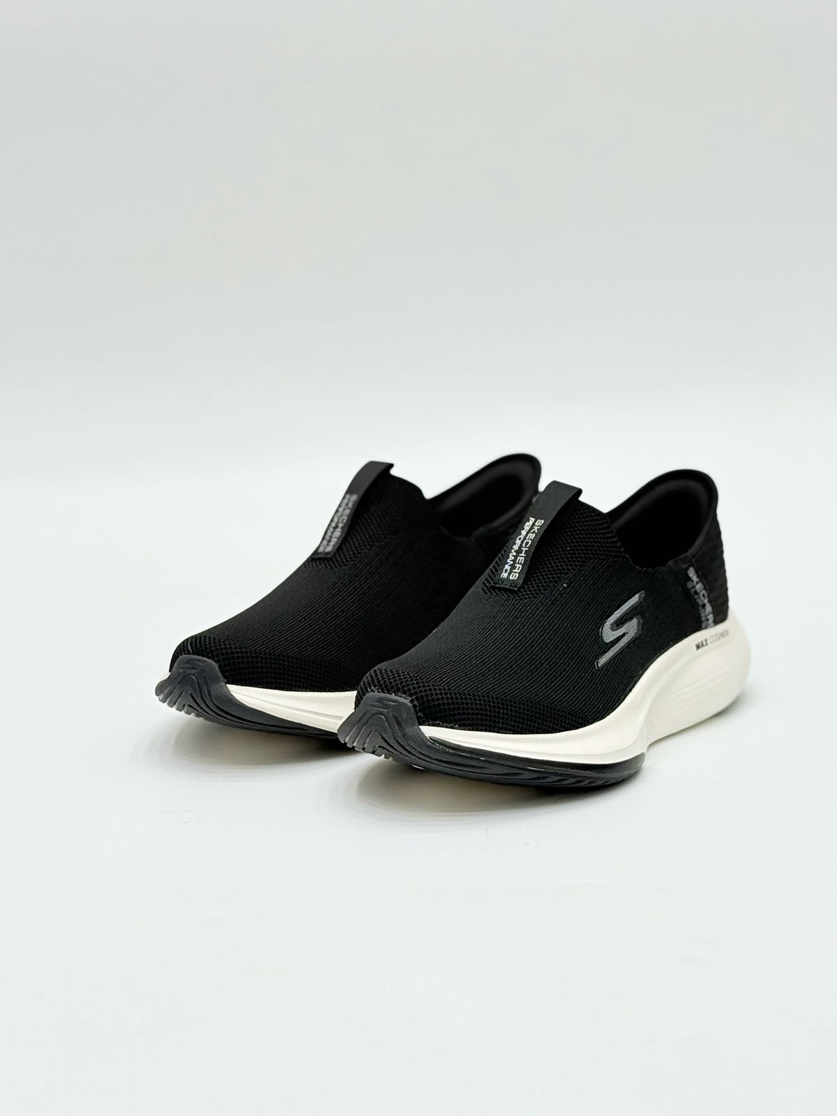 Brown Slip-On Walking Sneakers – Lightweight & Comfortable