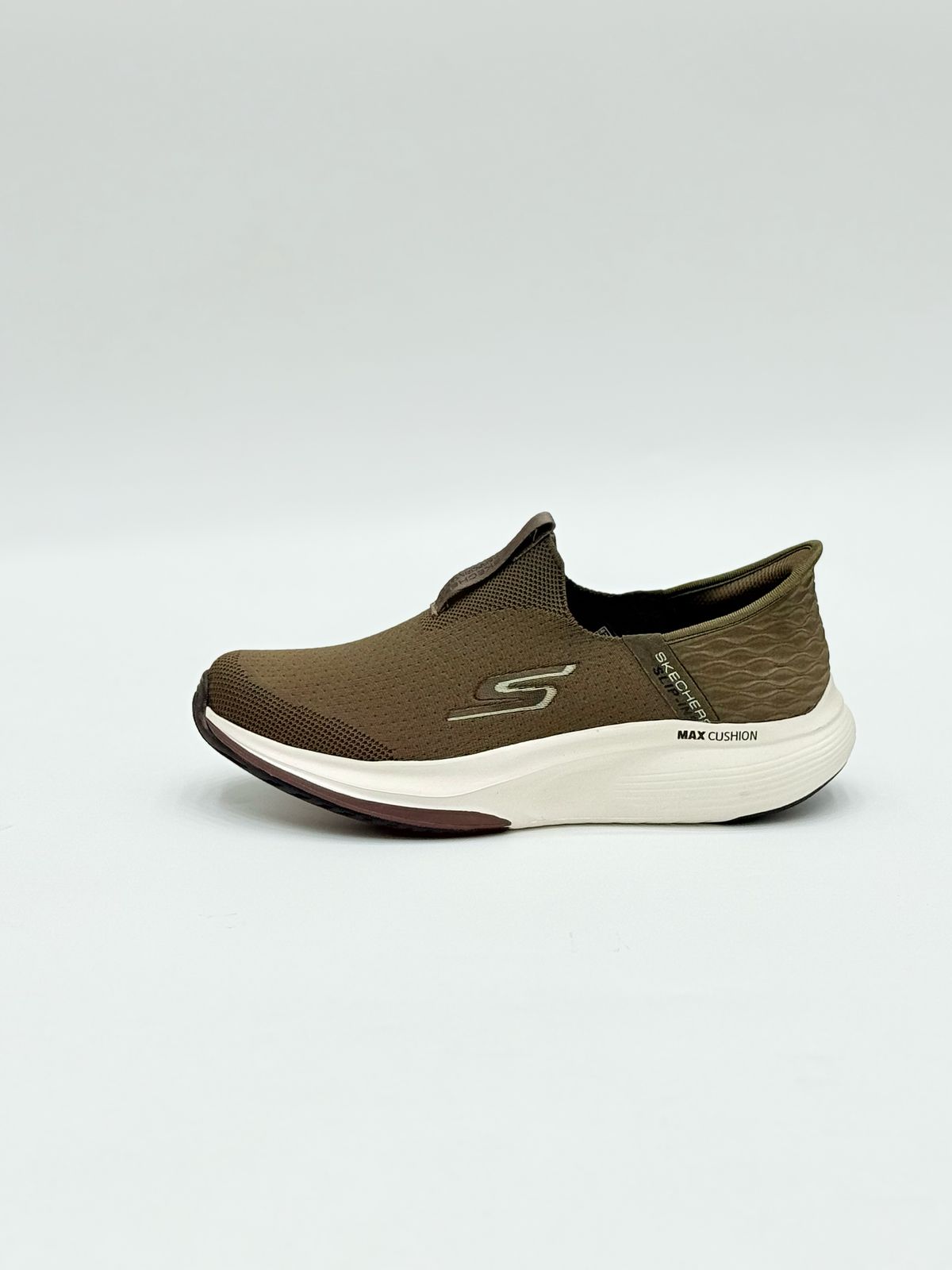 Brown Slip-On Walking Sneakers – Lightweight & Comfortable