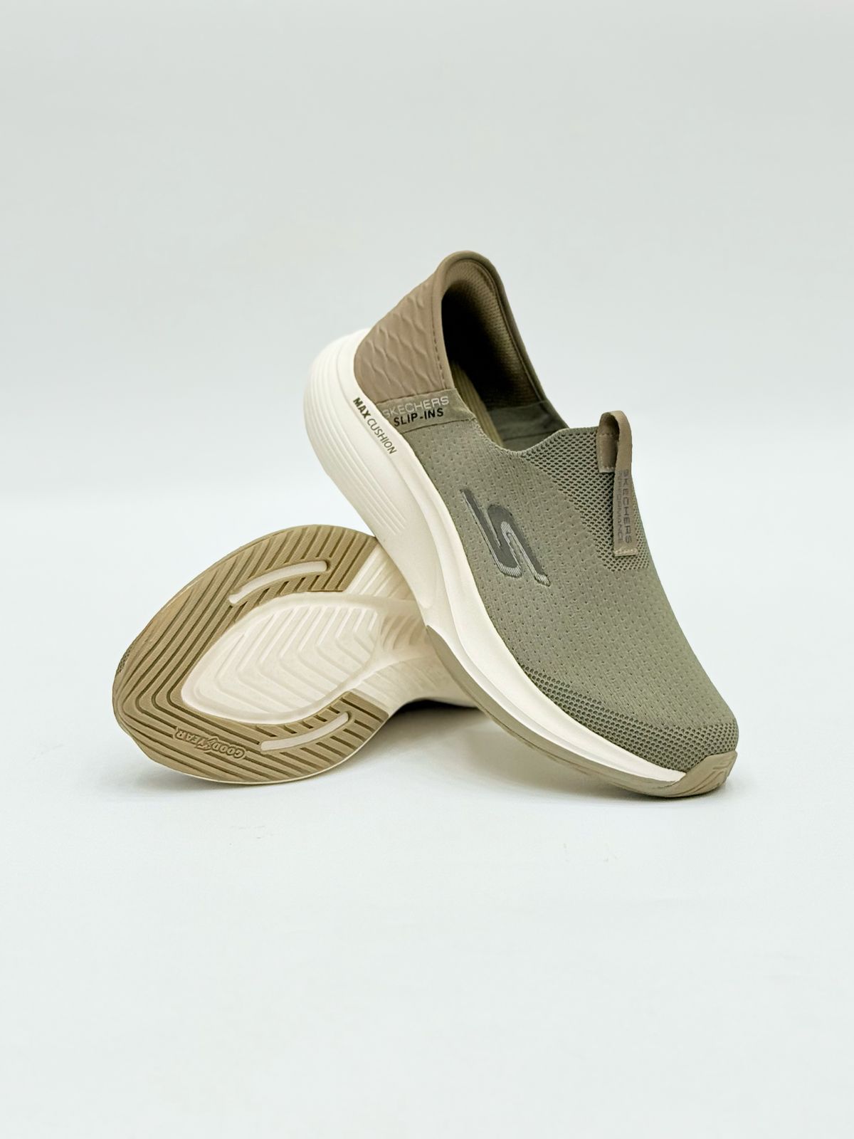 Brown Slip-On Walking Sneakers – Lightweight & Comfortable