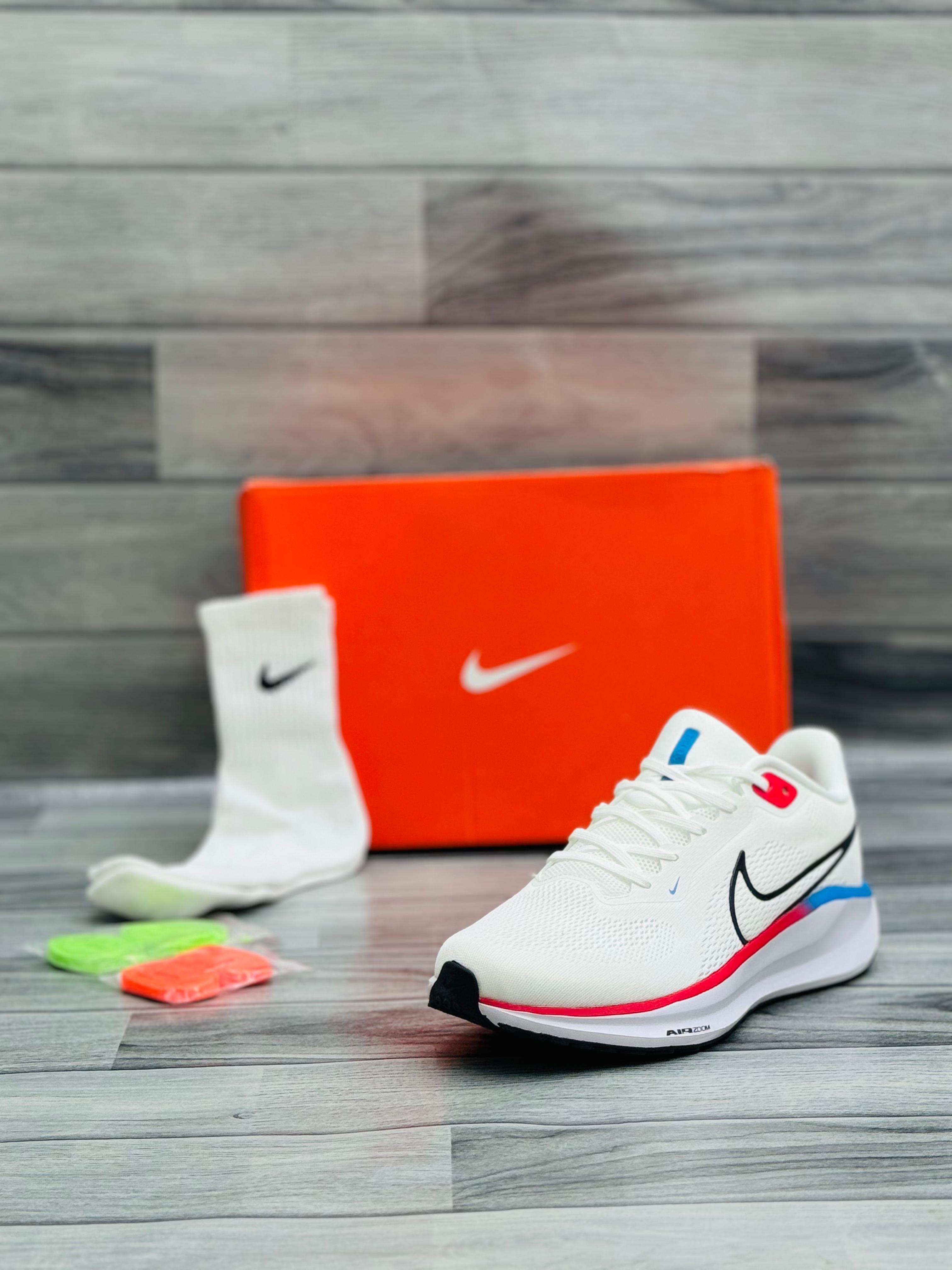 White Air Zoom Performance Running Shoes – Sleek & Lightweight