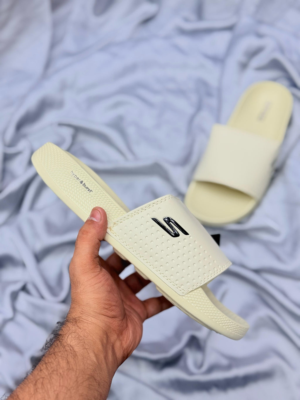 Skechers Premium Comfort Slides Cream Vibe