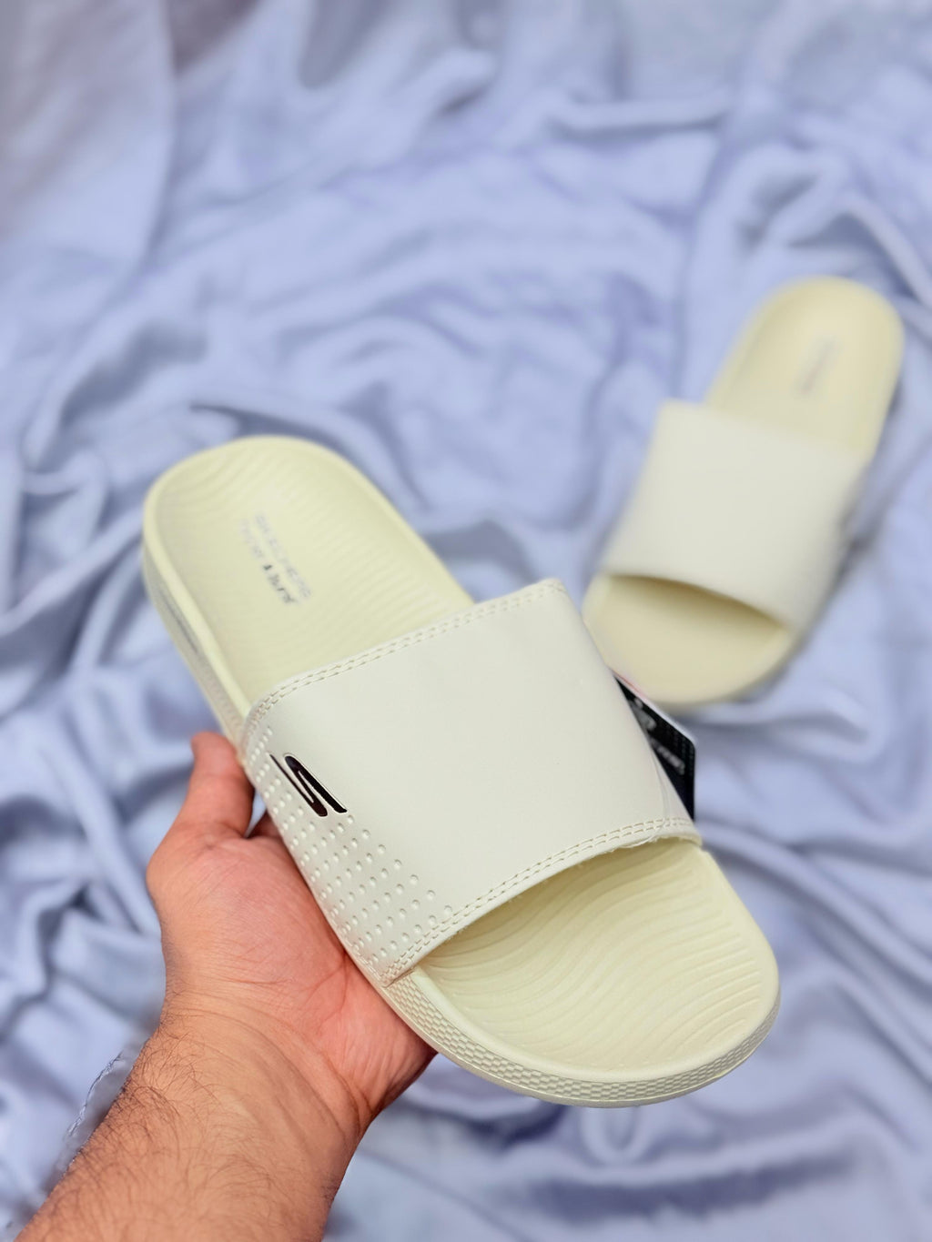 Skechers Premium Comfort Slides Cream Vibe
