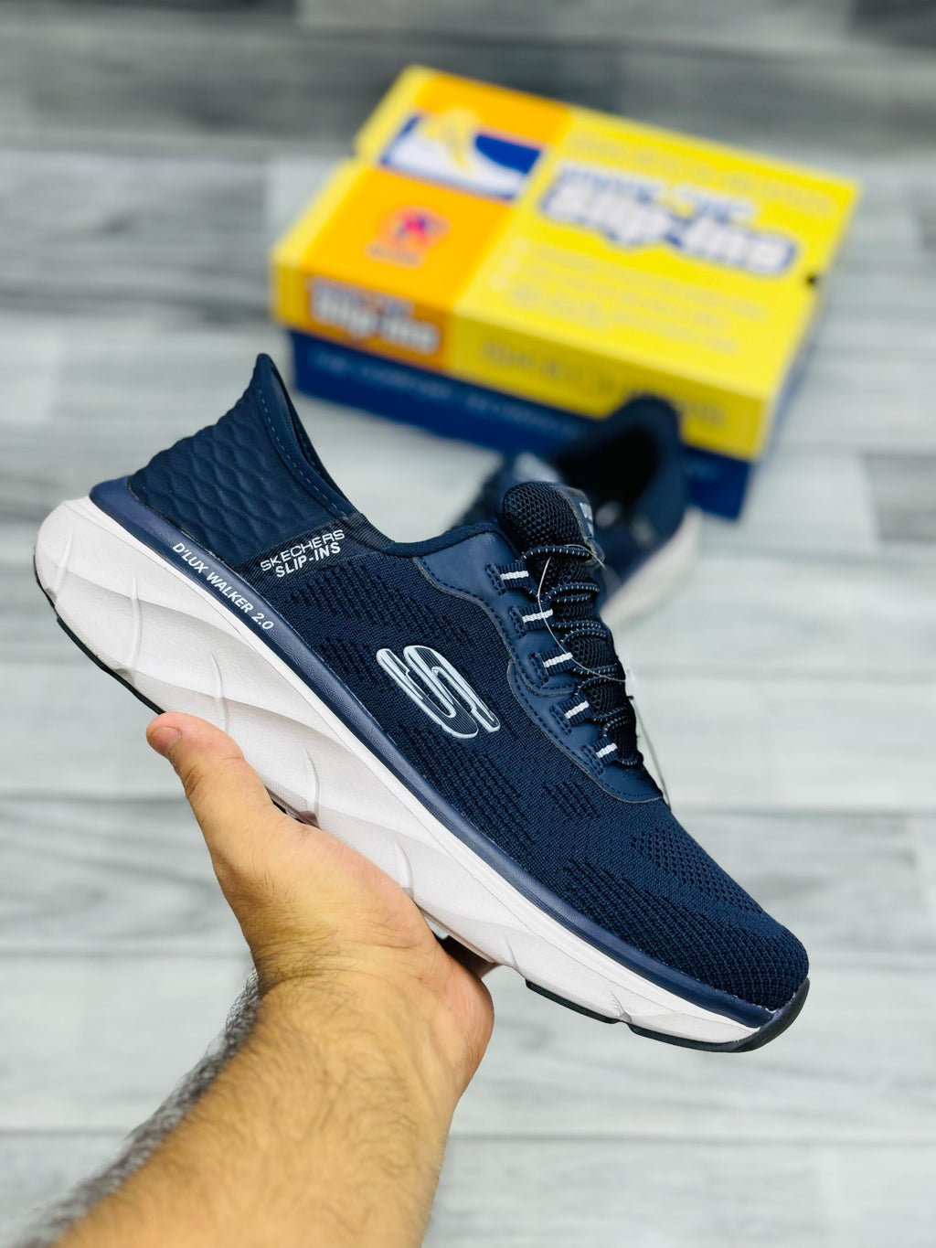 Skechers D’Lux Walker – Ultra Comfortable Walking Shoes
