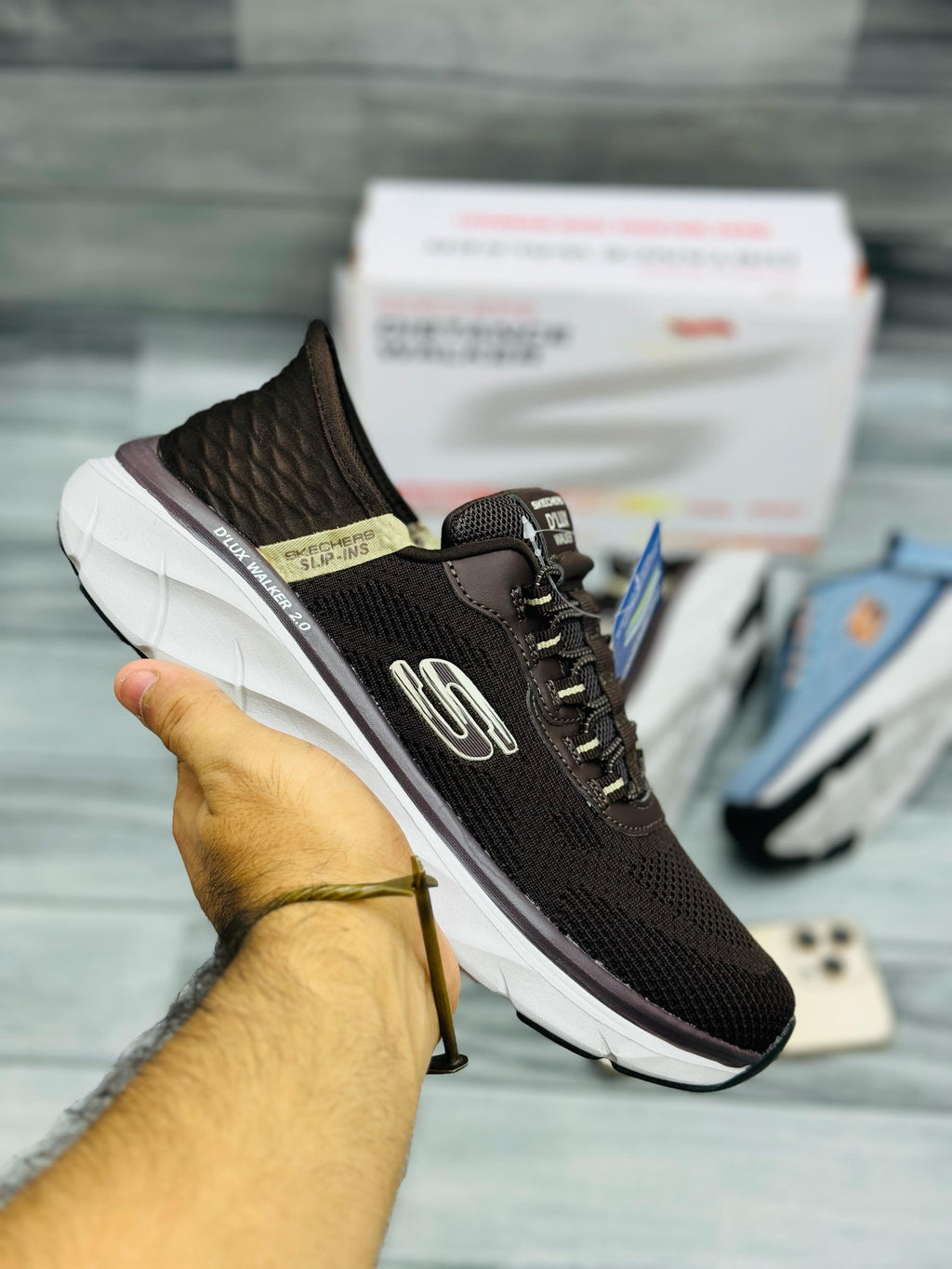 Skechers D’Lux Walker – Ultra Comfortable Walking Shoes