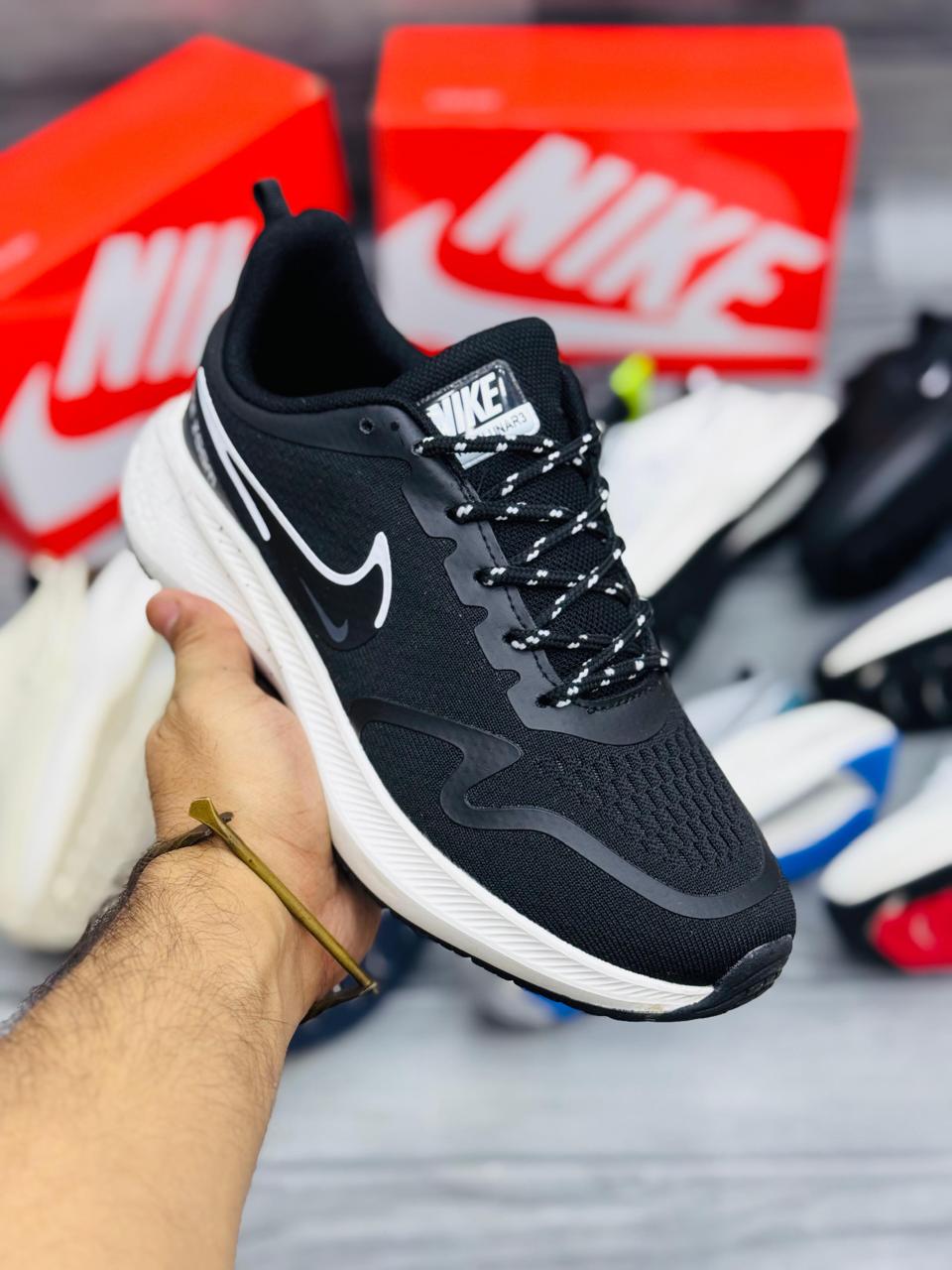 Nike Zoom Running Sneakers – Ultimate Comfort & Performance