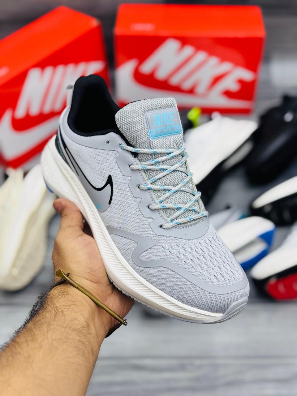 Nike Zoom Running Sneakers – Ultimate Comfort & Performance