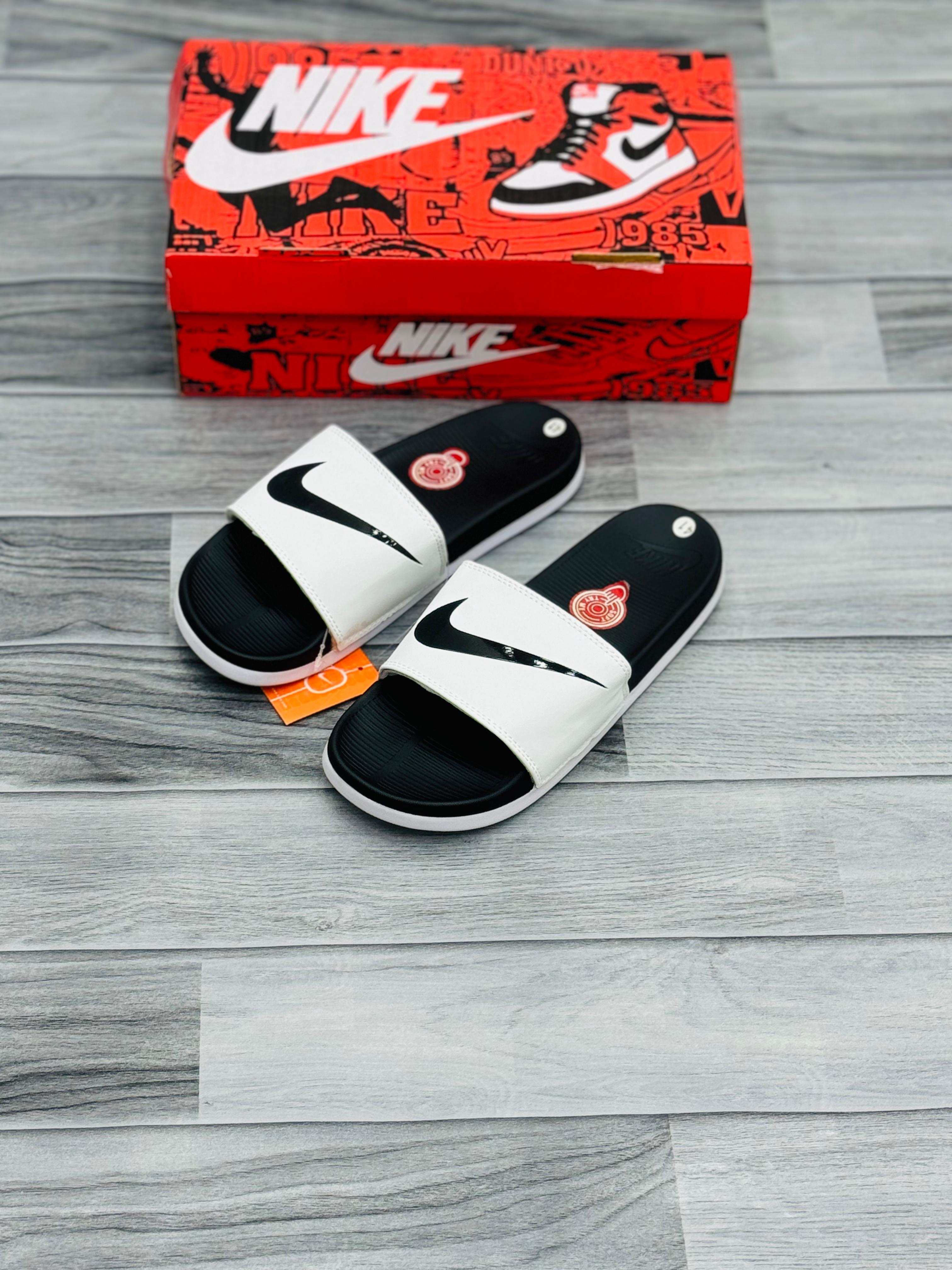 Nike Benassi Swoosh Slides – Black & White