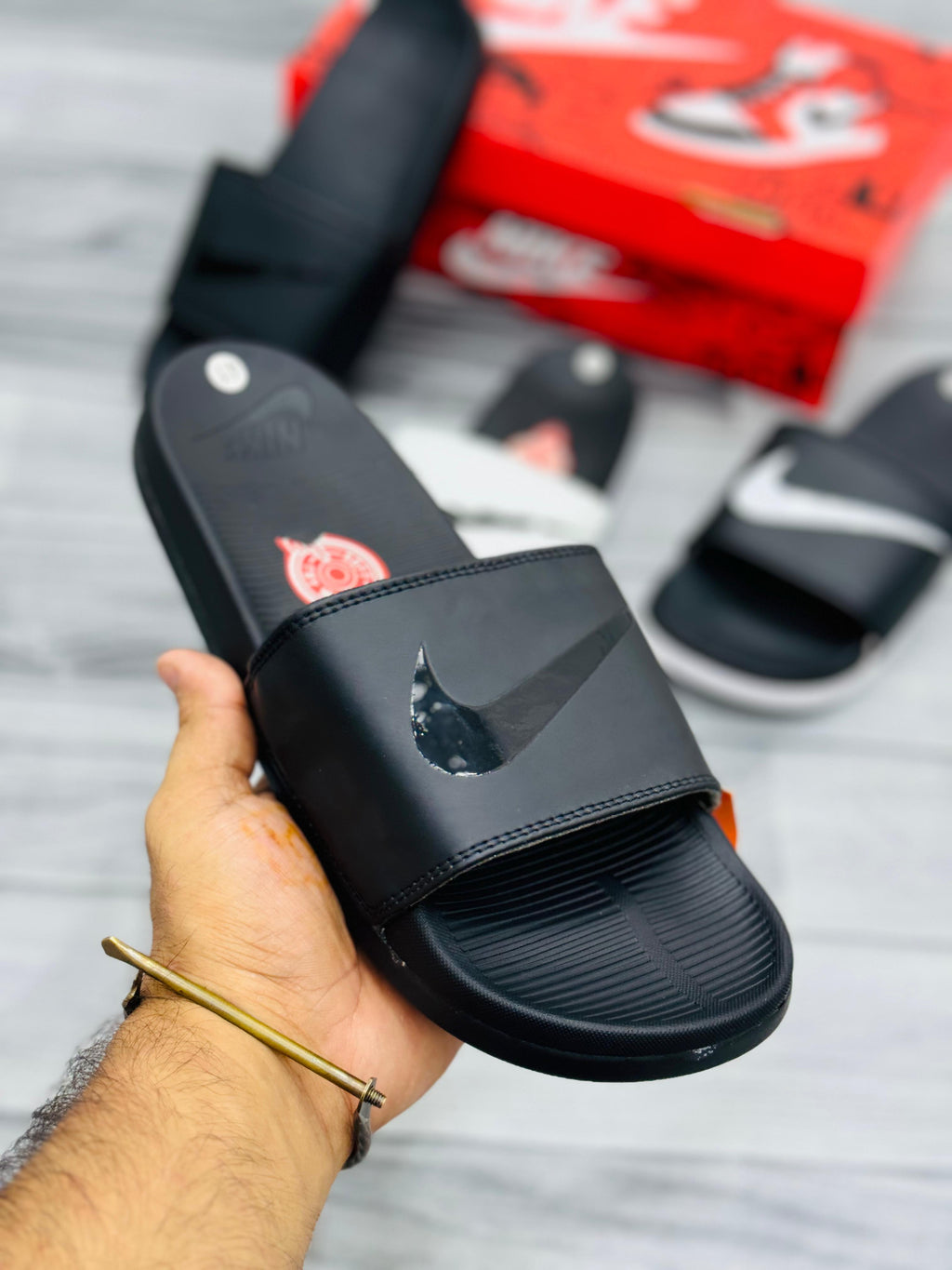Nike Benassi Swoosh Slides – Black & White