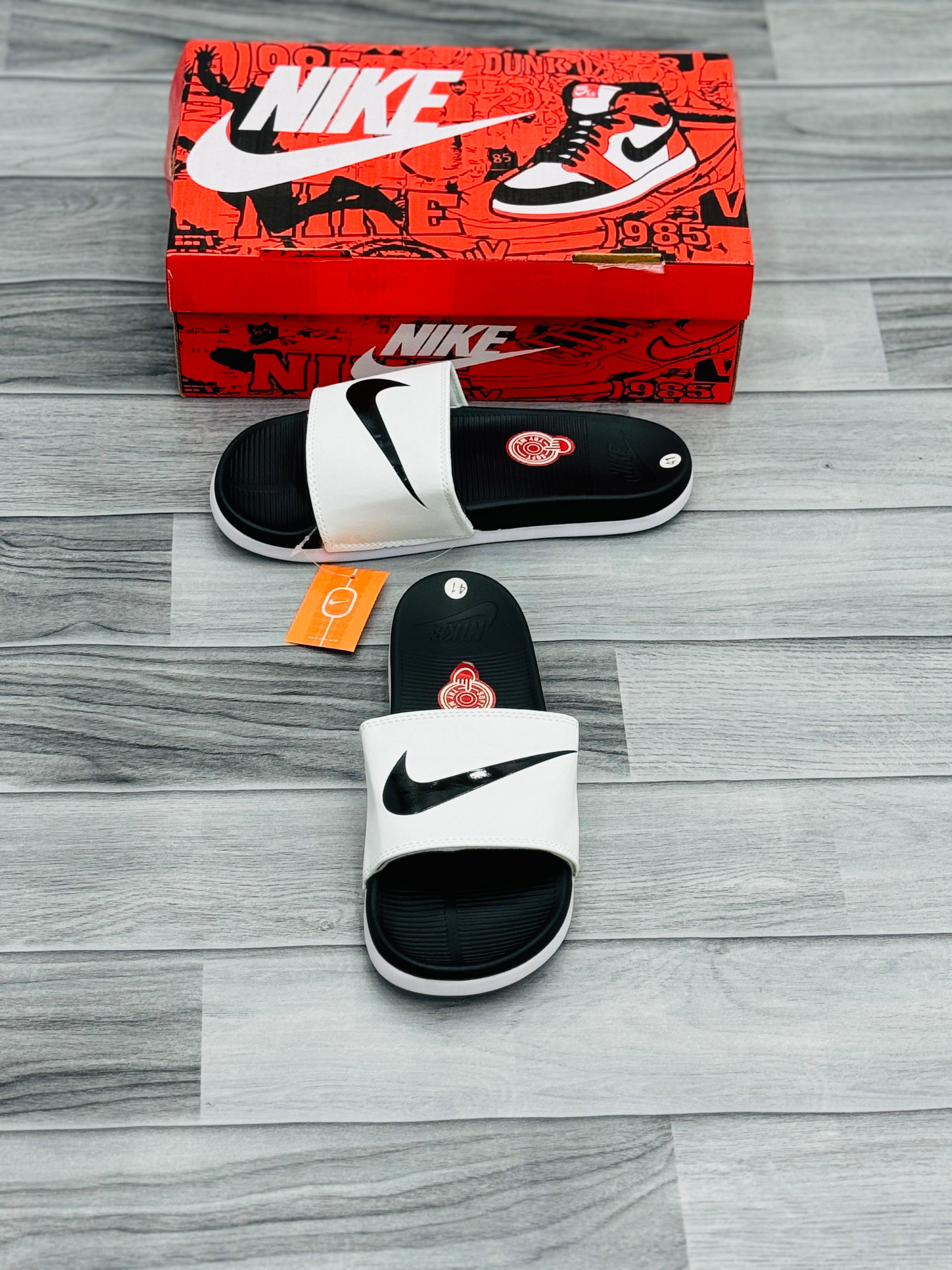 Nike Benassi Swoosh Slides – Black & White