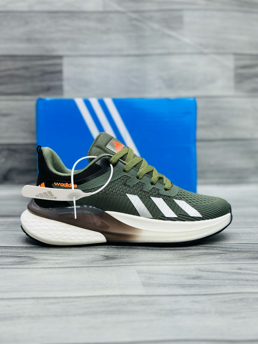 Premium & Stylish Running Shoes – Lightweight & Breathable