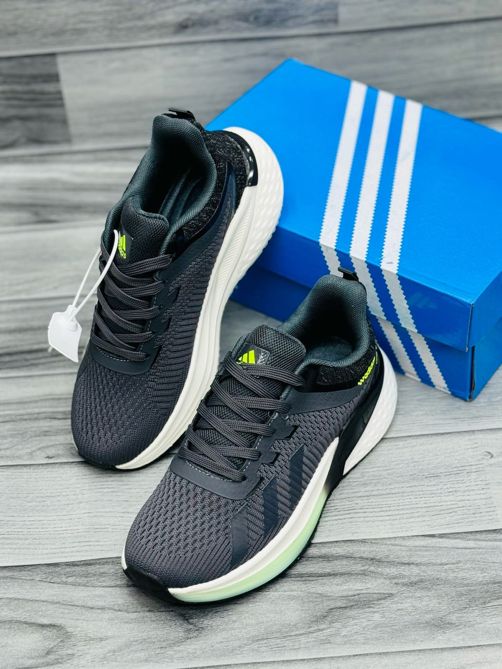 Premium & Stylish Running Shoes – Lightweight & Breathable