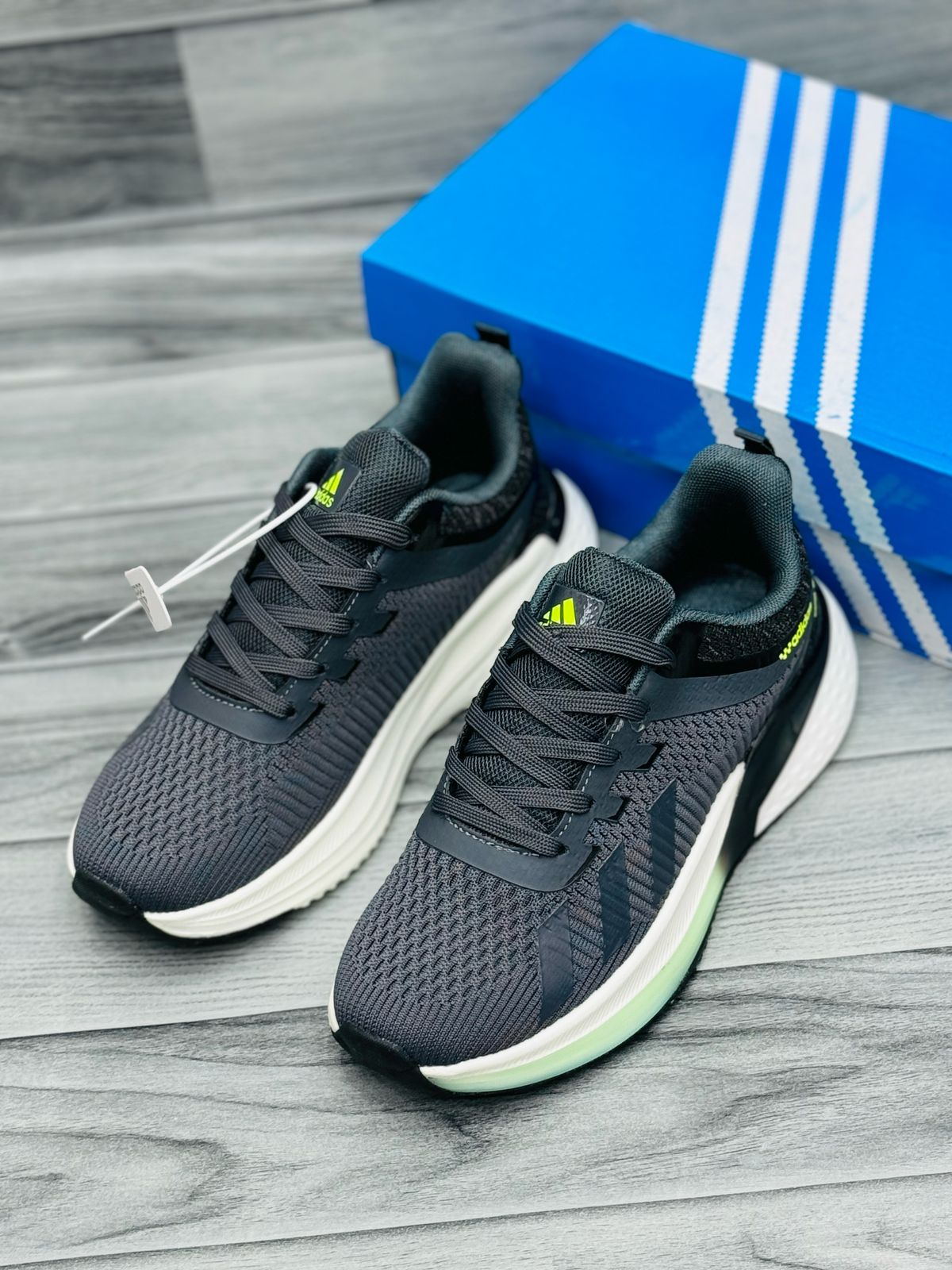 Premium & Stylish Running Shoes – Lightweight & Breathable
