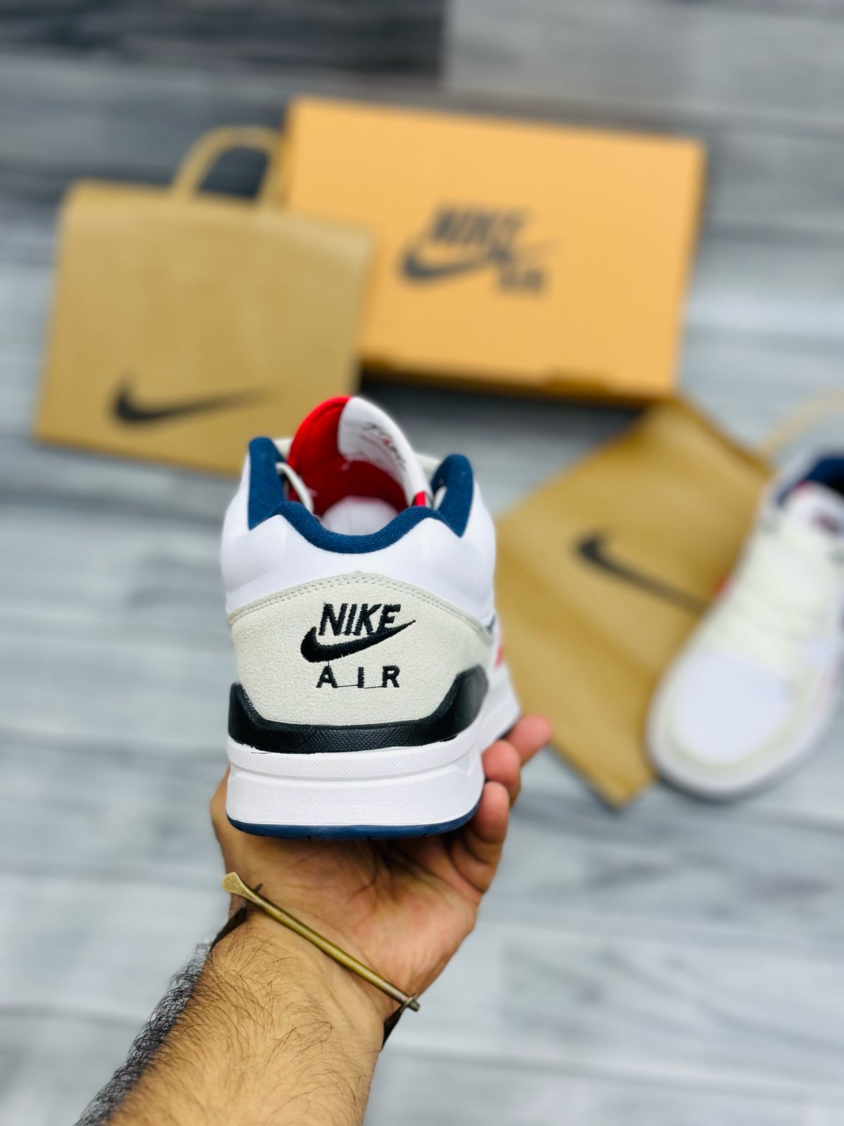 Air Jordan 1 Low SE - White/Navy/Red