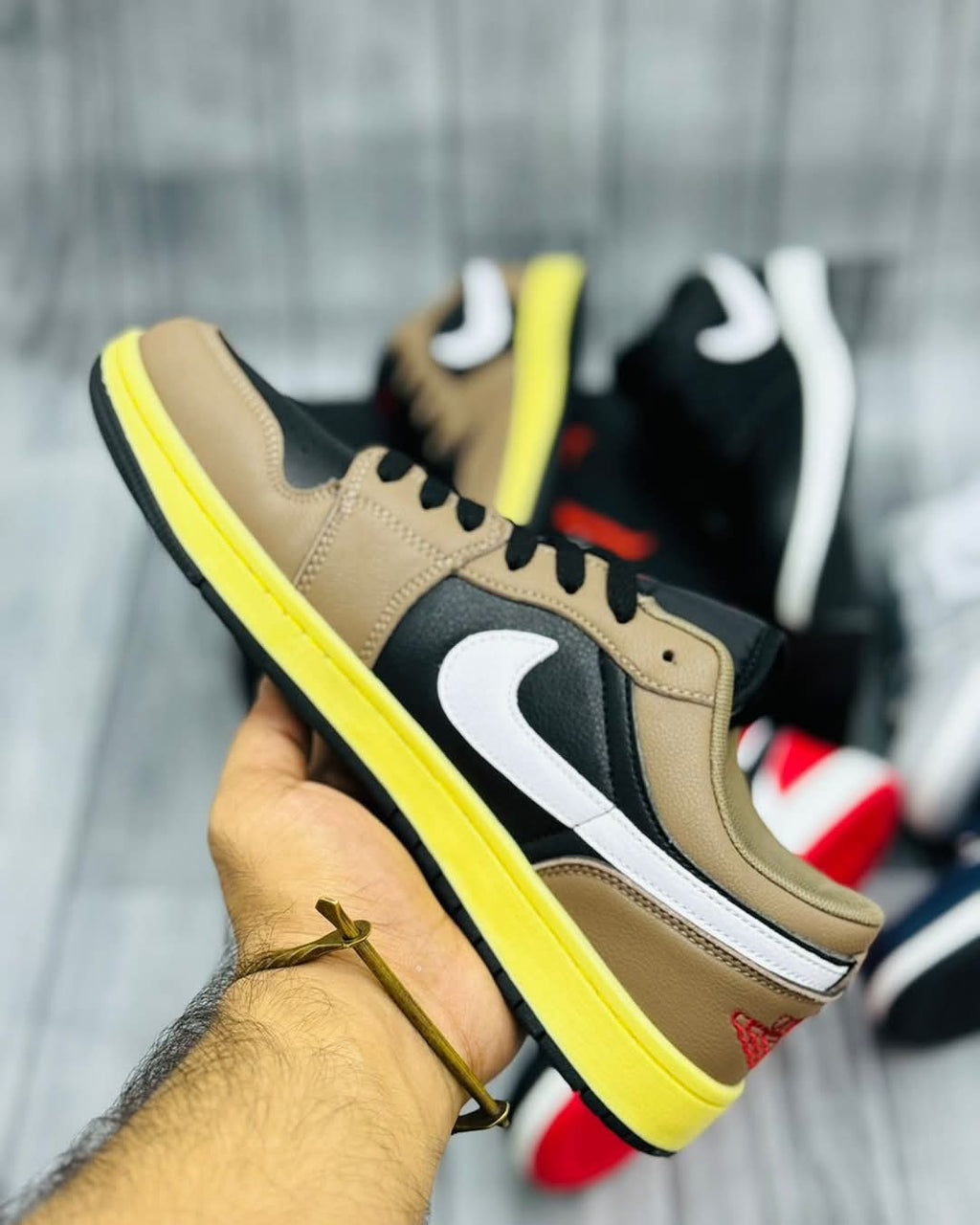 Air Jordan 1 Low Mocha Yellow