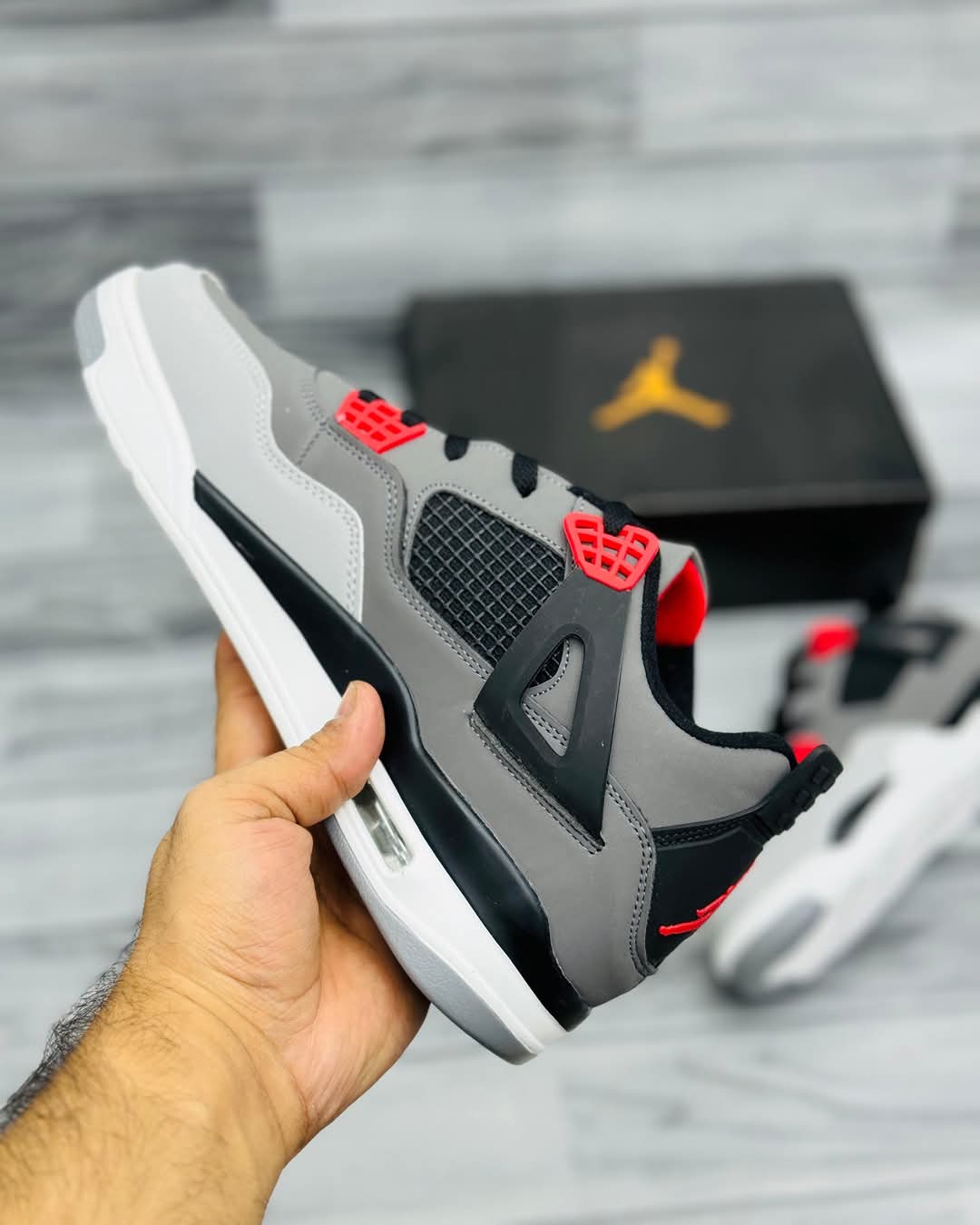 Air Jordan 4 Retro Grey Red