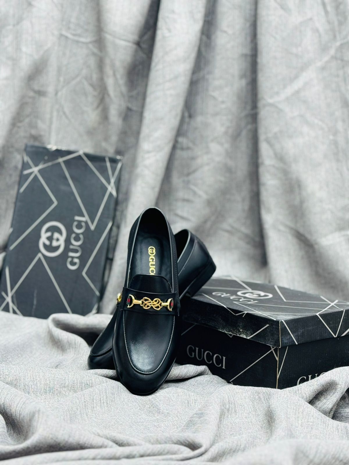 Luxury Gucci Black Leather Loafers with Gold Buckle – Premium Elegance