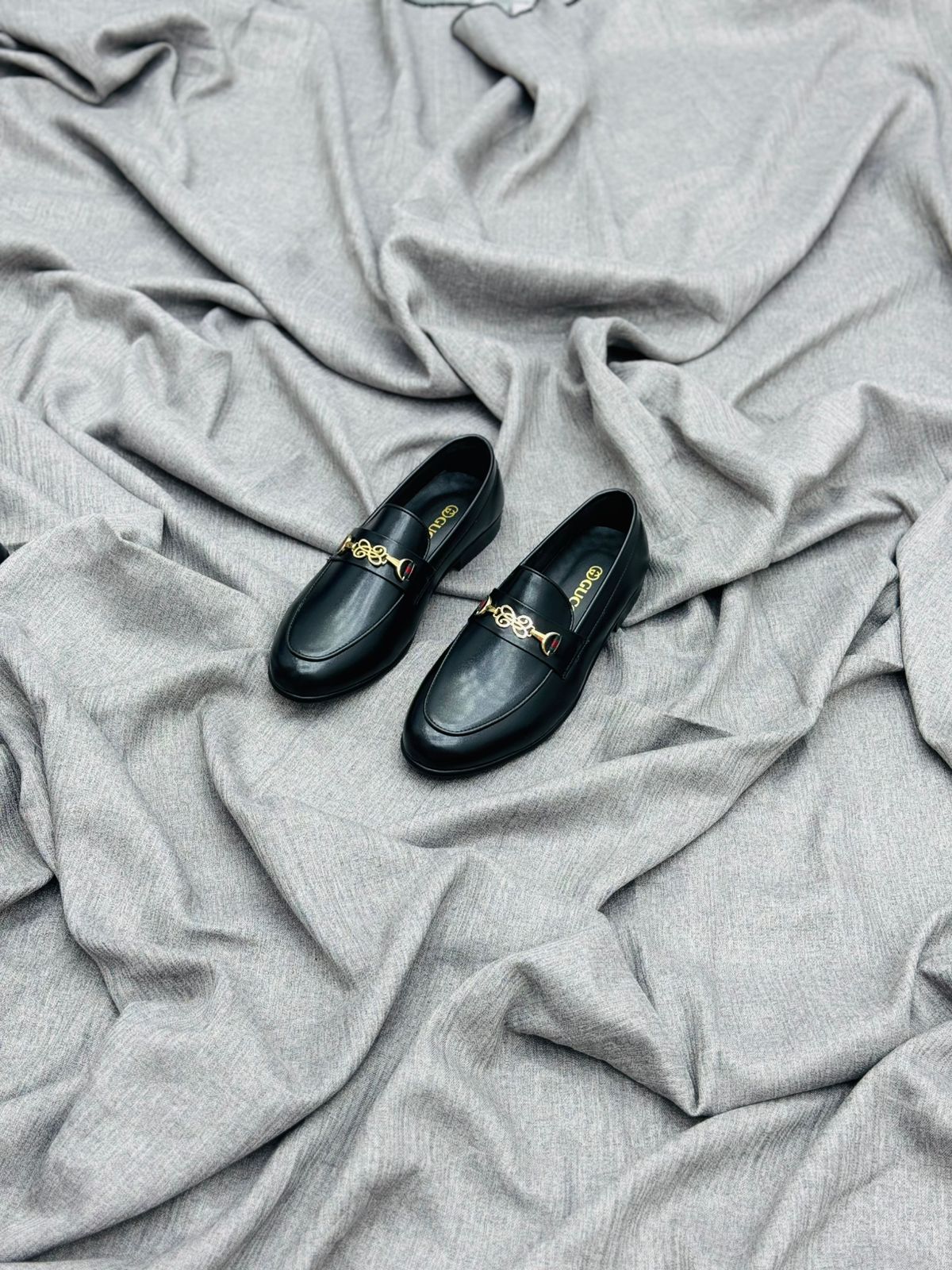 Luxury Gucci Black Leather Loafers with Gold Buckle – Premium Elegance