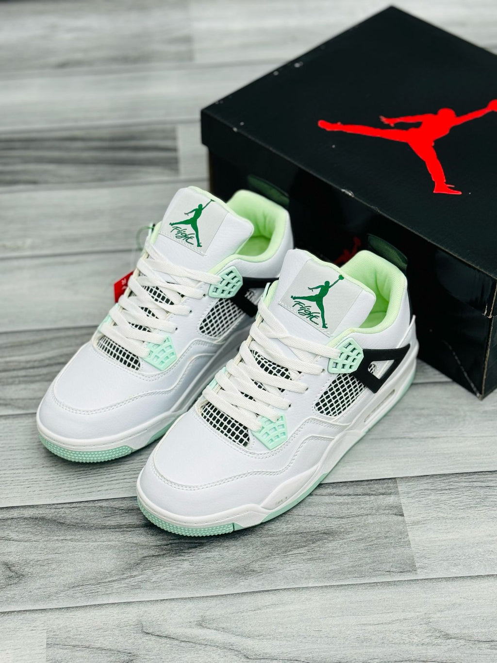 Air Jordan 4 Retro – White Mint Glow (Verified Authentic)