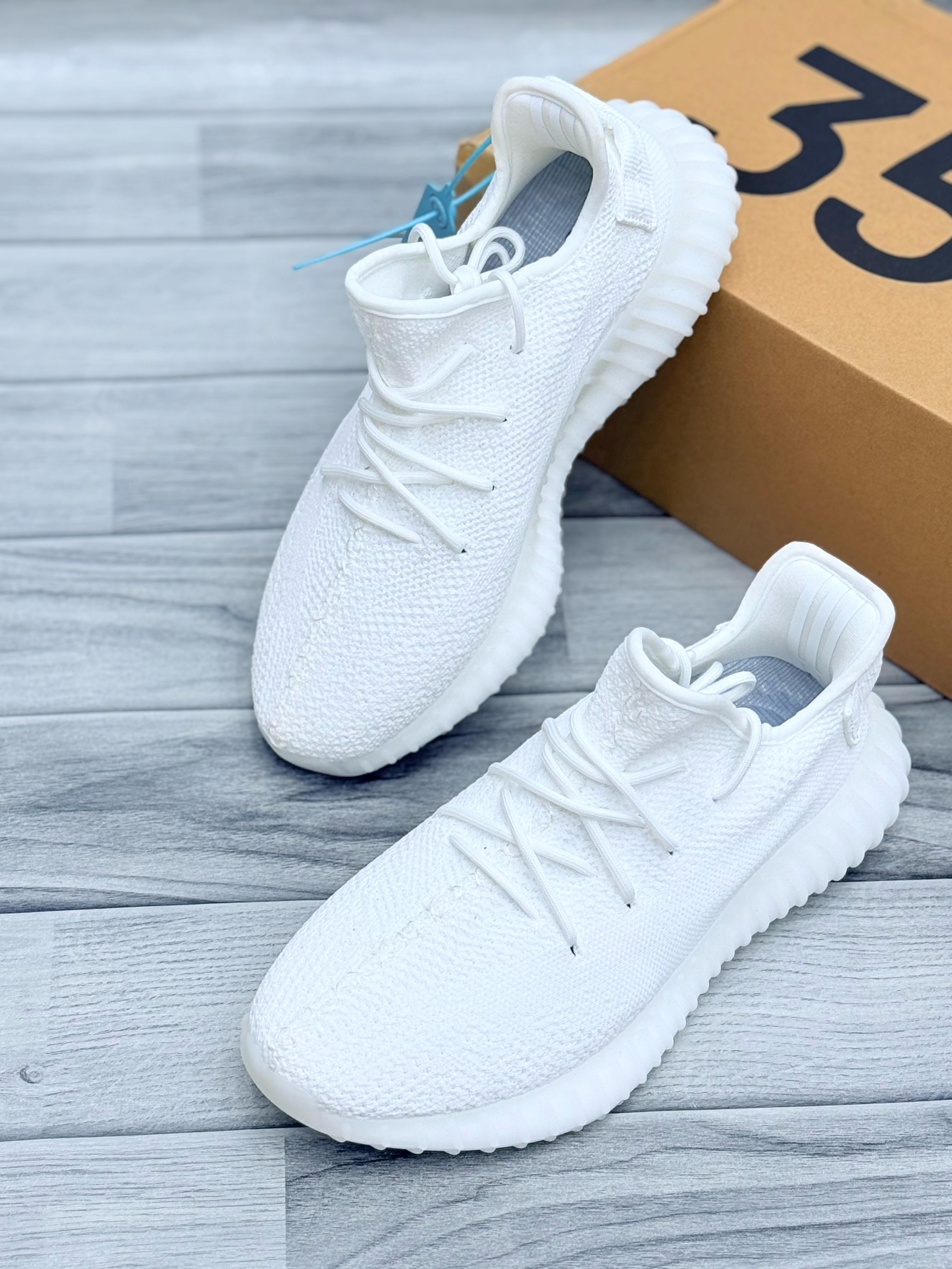 Yeezy Boost 350 V2 "Triple White" – Minimalist Hype Style